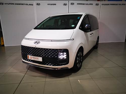 Hyundai Staria 2.2D Luxury (9 Seater)