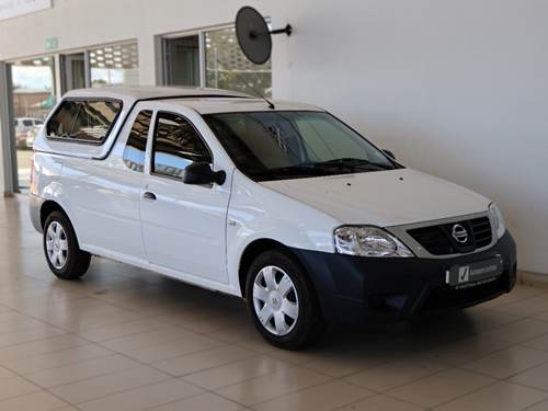 Nissan NP200 1.6i Pack