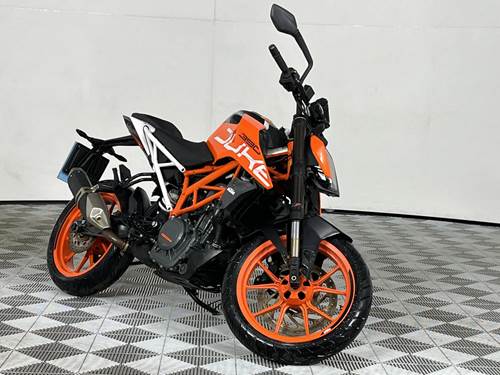 KTM Duke 390