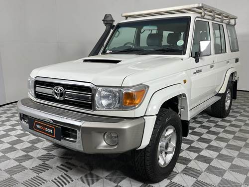 Toyota Land Cruiser 76 4.5 Diesel Station Wagon