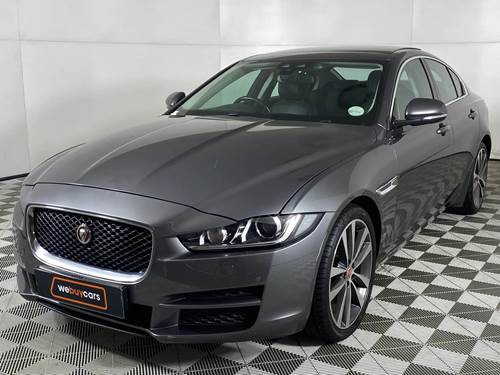 Jaguar XE 2.0D Portfolio Auto