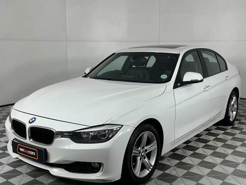 BMW 320i (F30)