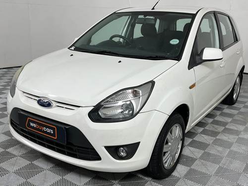 Ford Figo 1.4i Trend 5-Door Hatch Back