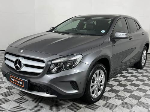 Mercedes Benz GLA 200