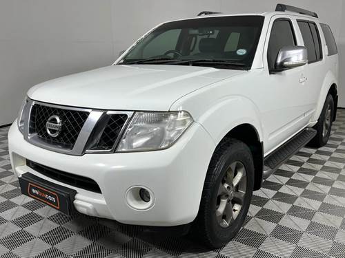 Nissan Pathfinder 2.5 dCi LE