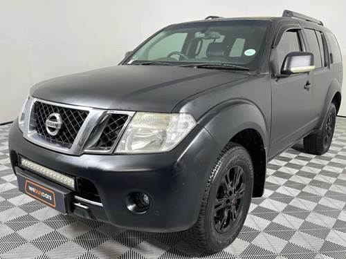 Nissan Pathfinder 2.5 dCi Auto LE