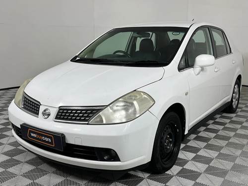 Nissan Tiida 1.8 Acenta Sedan