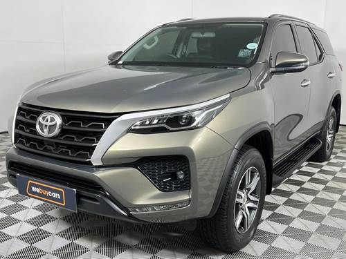 Toyota Fortuner IV 2.4 GD-6 Raised Body