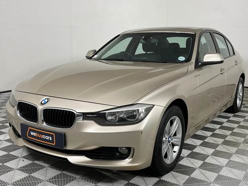 BMW 320i (F30)