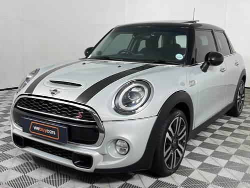 MINI Cooper S Mark V (141 kW) (XU922) Steptronic 5 Doors