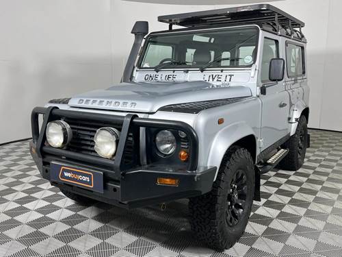 Land Rover Defender 90 2.2 D Station Wagon