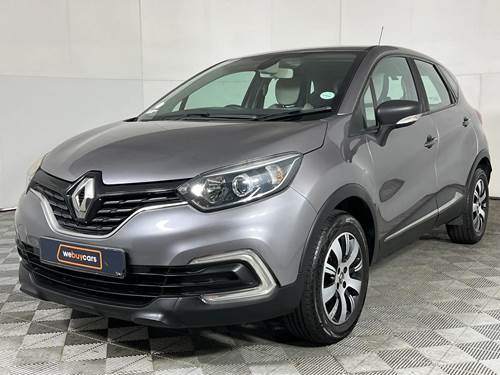 Renault Captur 900T Blaze 5 Door