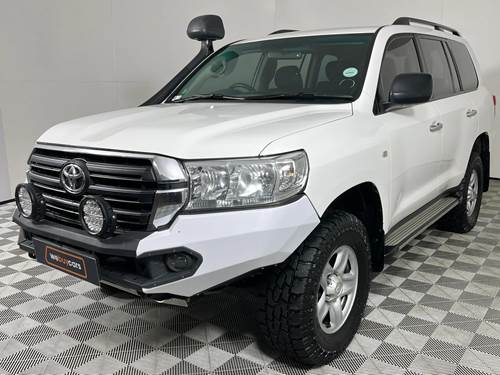 Toyota Land Cruiser 200 GX 4.5D V8 Auto