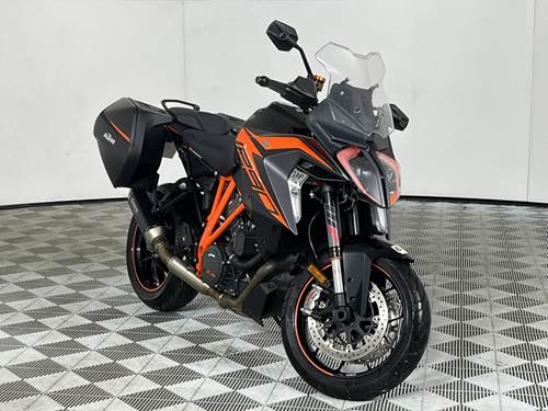 KTM 1290 Super Duke GT