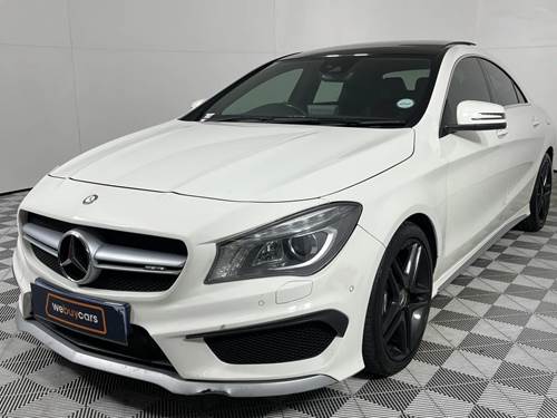 Mercedes Benz AMG CLA 45 7G- DCT