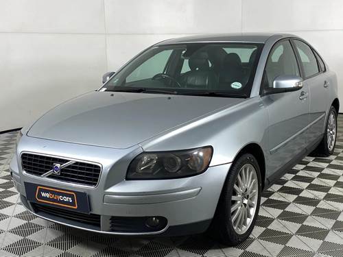 Volvo S40 T5