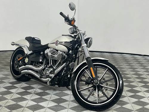 Harley-Davidson Softail Breakout 