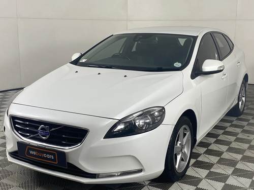 Volvo V40 T3 Essential