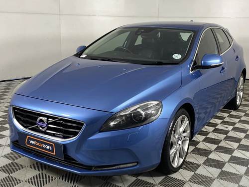 Volvo V40 T4 Momentum Geartronic