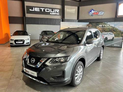 Nissan X-Trail VII 2.0 Visia 4x2