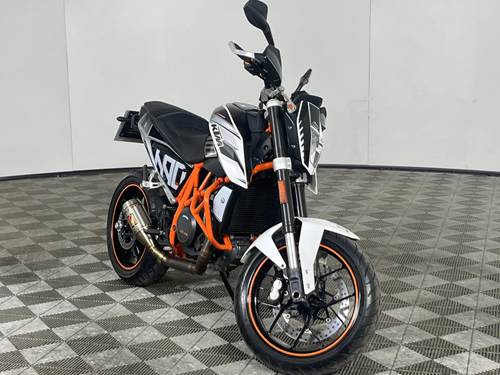 KTM 690 Duke