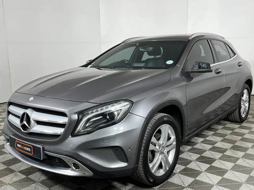 Mercedes Benz GLA 200 7G-Tronic