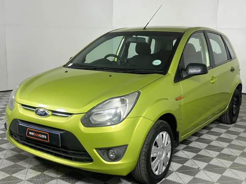 Ford Figo 1.4i Trend 5-Door Hatch Back