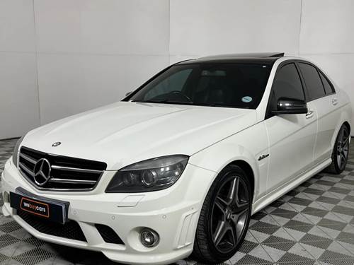 Mercedes Benz C 63 AMG Speedshift + 7G-Tronic