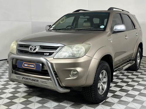 Toyota Fortuner I 4.0 V6 Raised Body