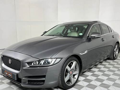 Jaguar XE 2.0 Prestige Auto