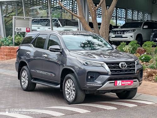 Toyota Fortuner V 2.8 GD-6 VX 4x4