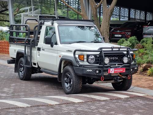 Toyota Land Cruiser 79 2.8 GD-6 Auto