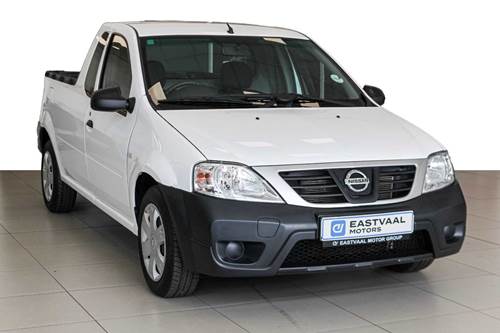 Nissan NP200 1.6i Pack