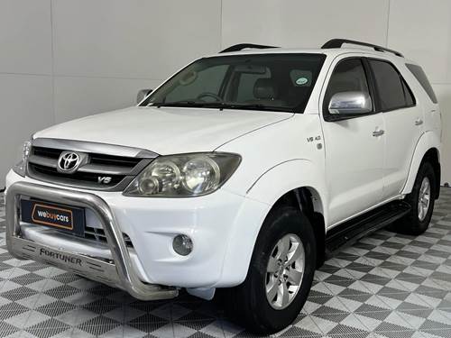 Toyota Fortuner I 4.0 V6 Raised Body