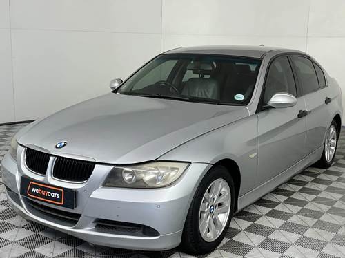 BMW 320i (E90)