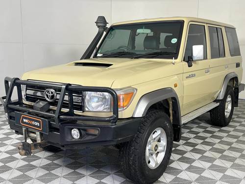 Toyota Land Cruiser 76 4.5 Diesel Station Wagon