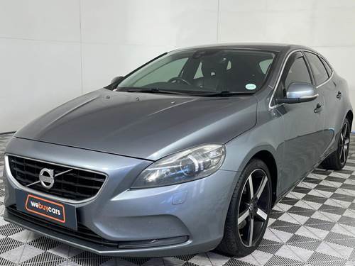 Volvo V40 D2 Momentum