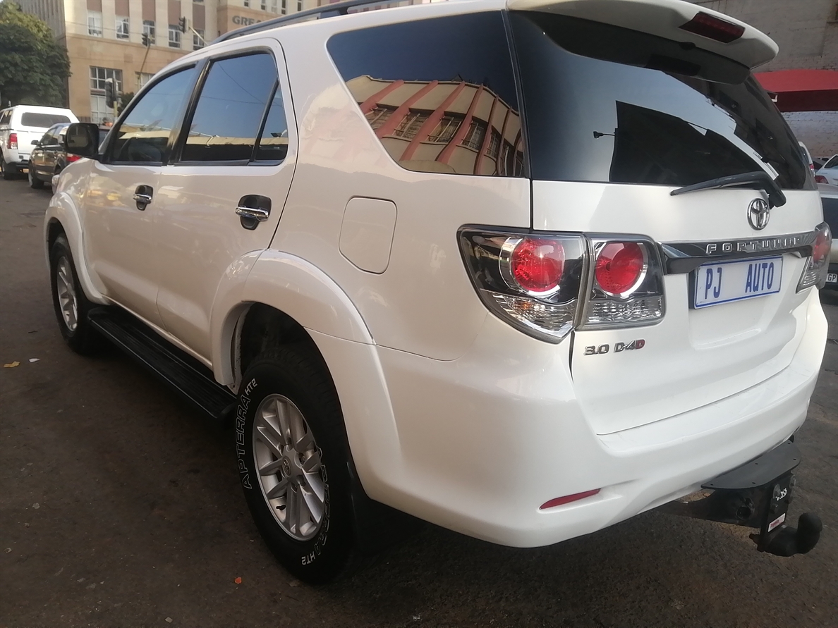 Toyota Fortuner III 3.0 D-4D 4x4 for sale - R 155 000 | Carfind.co.za