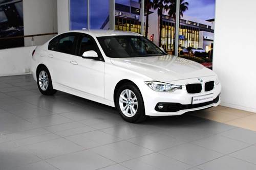 BMW 318i (F30) Auto