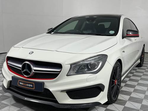 Mercedes Benz AMG CLA 45 7G- DCT