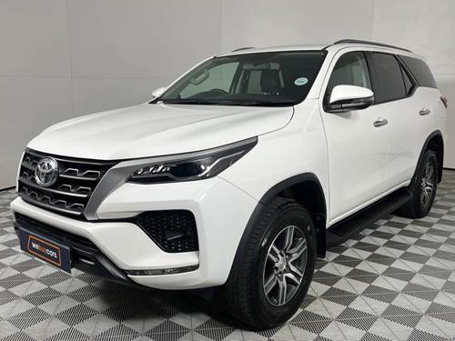 Toyota Fortuner V 2.4 GD-6 Raised Body Auto