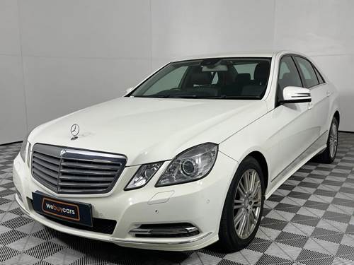 Mercedes Benz E 300 7G-Tronic Elegance