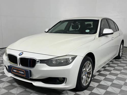 BMW 320i (F30) Auto