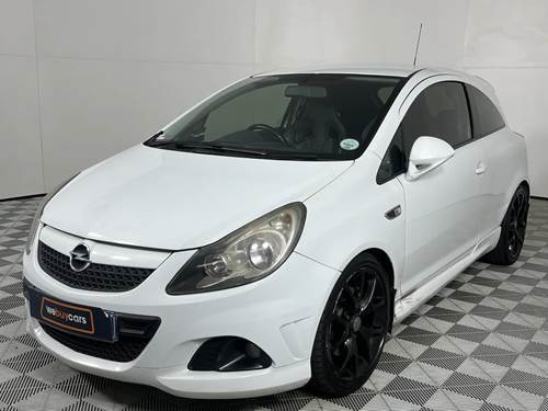 Opel Corsa 1.6i OPC