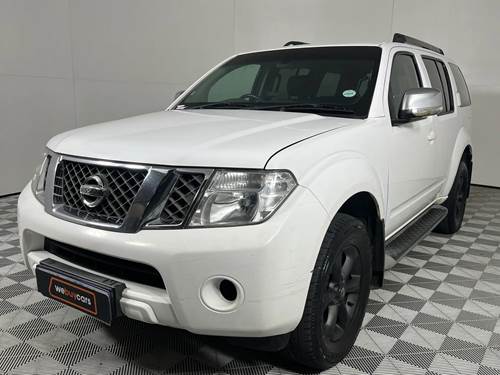 Nissan Pathfinder 2.5 dCi SE Auto