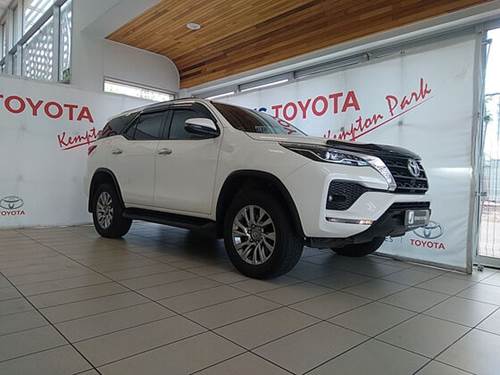 Toyota Fortuner V 2.8 GD-6 Raised Body Auto