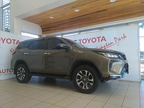 Toyota Fortuner VI 2.8GD-6 VX Auto 4x4