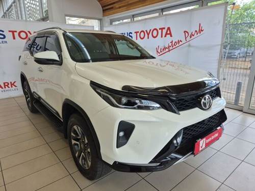 Toyota Fortuner VI 2.4GD-6 Raised Body Auto