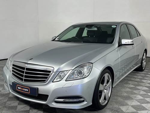 Mercedes Benz E 300 7G-Tronic Elegance