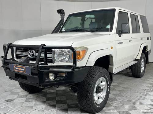 Toyota Land Cruiser 76 4.2 D Station Wagon